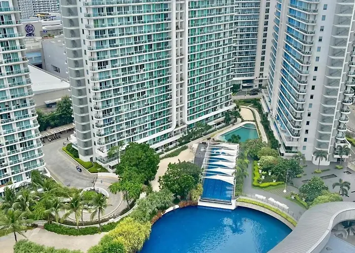 M And M Staycation 5*